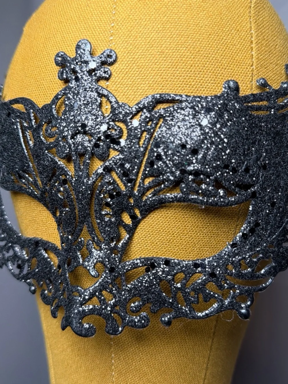 Silver Glitter Lace Masquerade Mask